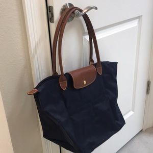 Small shoulder bag